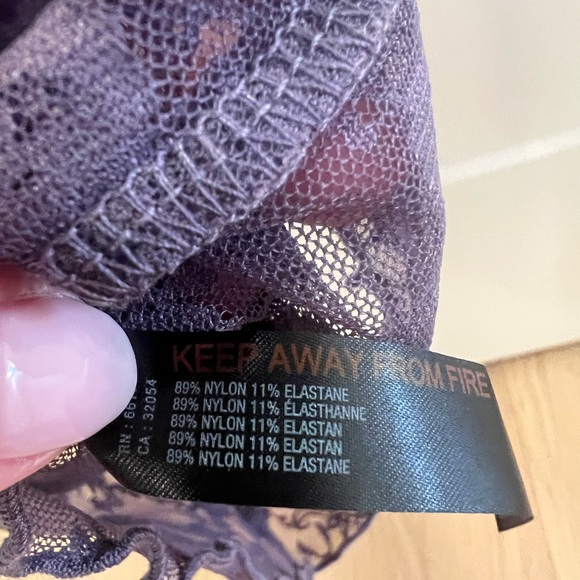 Women's Urban Outfitters Purple Blouse Top - Picture 5 of 5